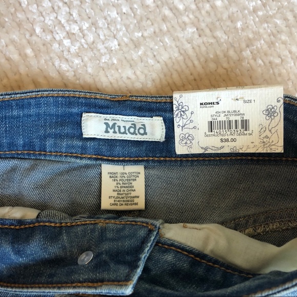 NWT / Mudd denim skirt / size 1 - Picture 3 of 3